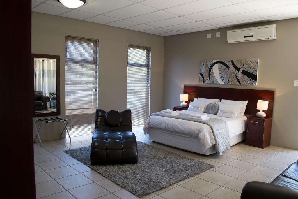Deluxe Family Suite